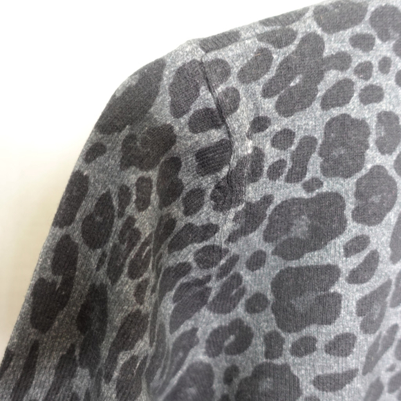 Equipment Rei Leopard Print Cotton & Cashmere Sweater Women's size S NWT - Picture 5 of 11